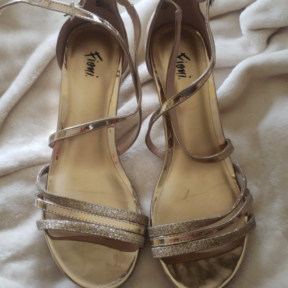 Fioni Gold Strap Wedge Sandals